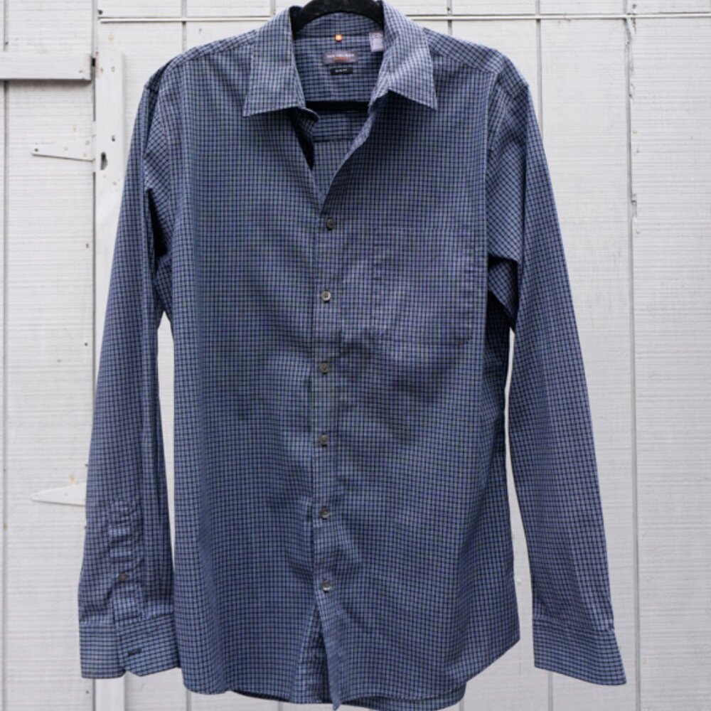 Van Heusen Traveler Button Down Shirt Blue Check Plaid